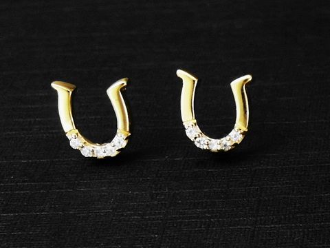 Gold Ohrringe in Hufeisenform mit funkelndem Zirkonia, aus 333 Gold gefertigt, vom Hersteller Juwelier Harnisch, eleganter Ohrstecker für jeden Anlass.