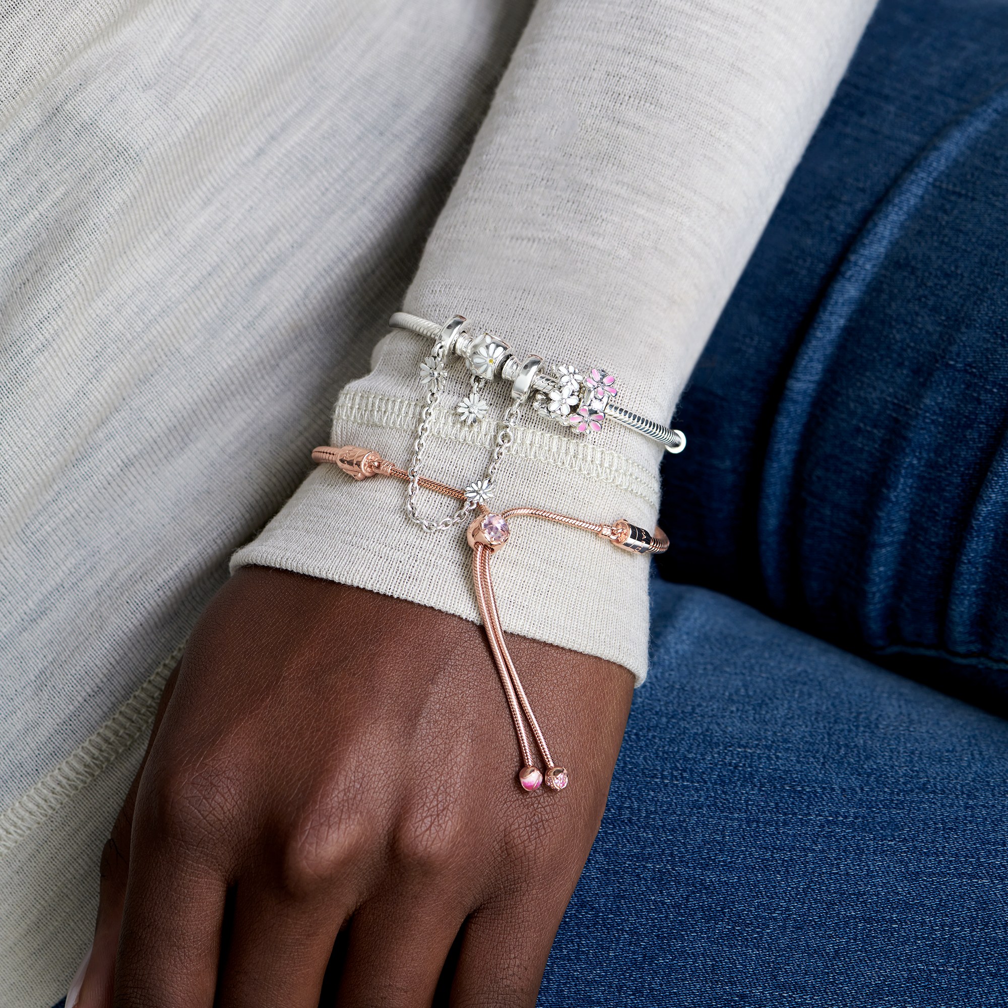 PANDORA Liebliches weißes Blümchen - Charm - Silber - Emaille weiß – Ansicht 5