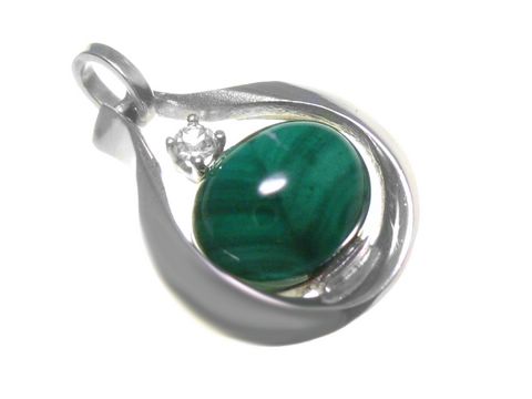 Malachit Gold Anhänger aus Weißgold mit einem ovalen Malachitstein und einem kleinen Diamanten, gefertigt vom Juwelier Harnisch, Durchmesser 18 mm.