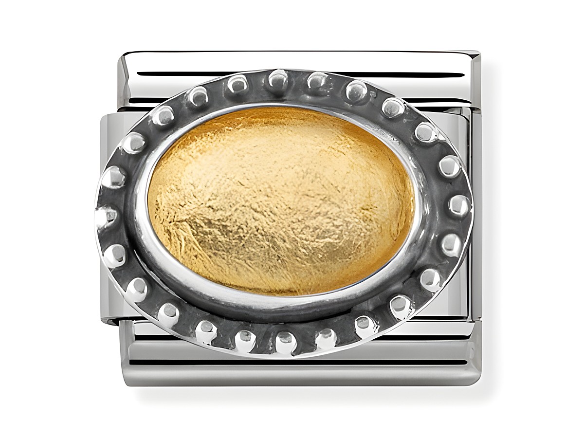 Classic Gelbgold Dublette mit Nietenrand aus Silber, ovaler goldfarbener Einsatz, glänzende Oberfläche, edles Design von Nomination Silvershine.