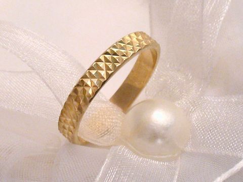 400292-0 Trauring Ehering MARRIAGE in Gold 333 mit einer strukturierten Oberfläche, Größe 63/20,0, Hersteller Juwelier Harnisch, bis Größe 64/20,4, ideal für den besonderen Anlass.