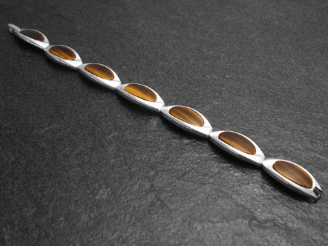 33685-0 Modernes rhodiniertes Silberarmband mit dunklem Tigerauge, Länge 18,5 cm, Hersteller Juwelier Harnisch, elegant und ansprechend im Design, ideal für jeden Anlass.