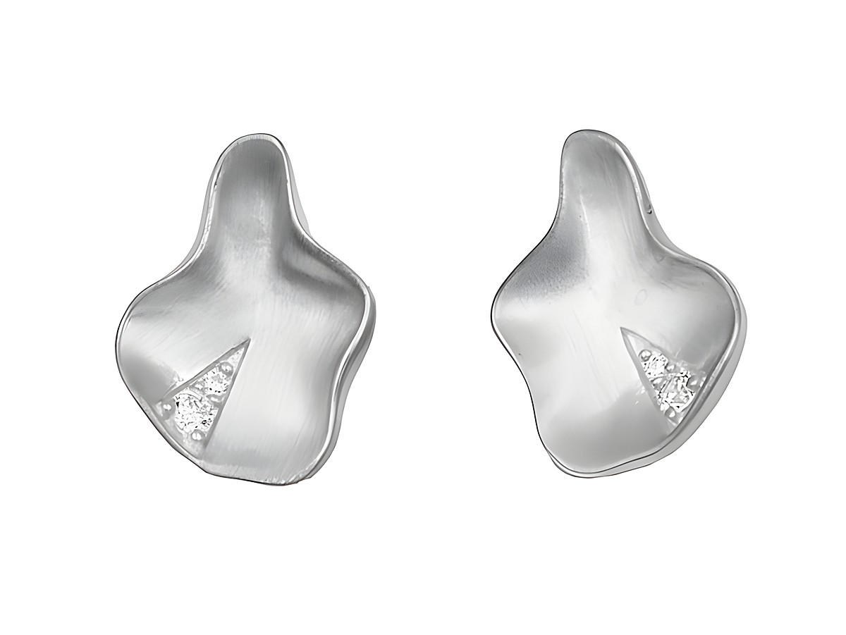 Ohrstecker in Blattform aus 925 Sterling Silber, teilmattiert, mit Zirkonia, hergestellt von Juwelier Harnisch, elegant und modern im Design. Ideal für jeden Anlass.