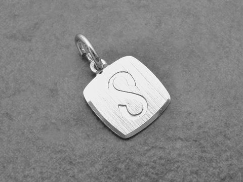 Silber Anhänger Buchstabe S eckig teilmattiert rhodiniert Hersteller Juwelier Harnisch Buchstabe S.