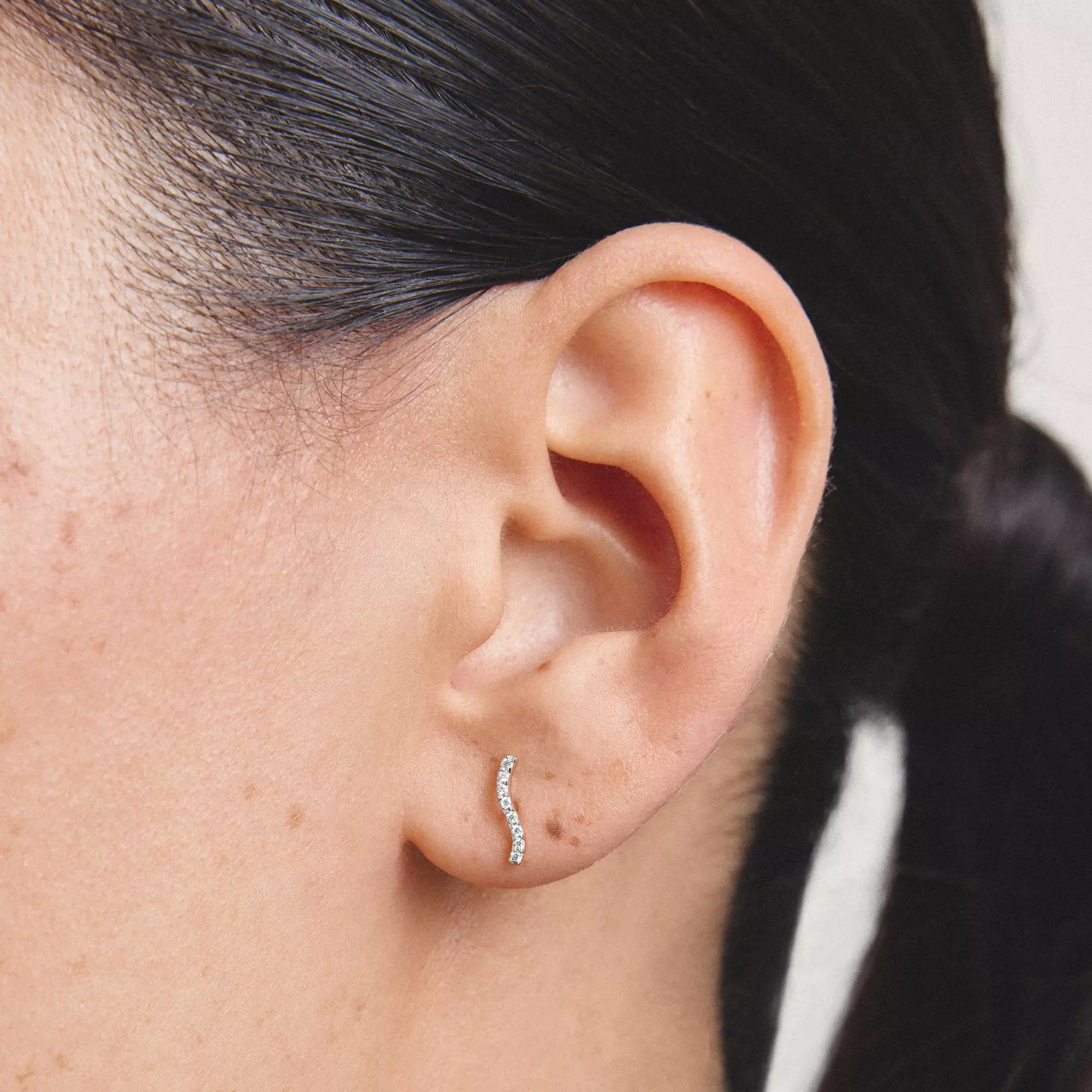 Thomas Sabo Ohrstecker mit weißem Zirkonia – Silber – 2,3 mm breit – Ansicht 5