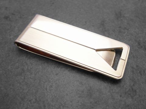 Gold Geldscheinklammer teilmattiert Schmuckstück Hersteller Juwelier Harnisch Geldscheinklammern elegante und schlichte Ausführung ideal zum Sichern von Geldscheinen.