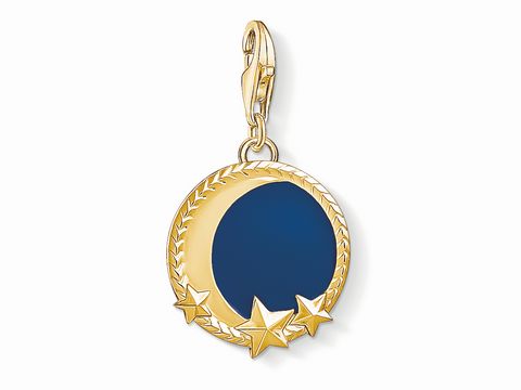 41611070-0 Charm-Anhänger von Thomas Sabo in vergoldetem Design, der einen halbmondförmigen Anhänger mit blauer Oberfläche und goldenen Sternen zeigt, ideal für eine besondere Schmuckkollektion.