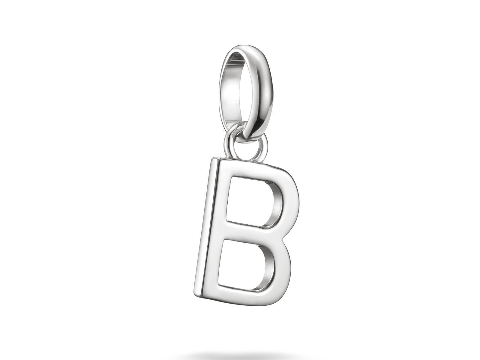Charm mit Buchstaben B aus Silber, hergestellt von Thomas Sabo, Teil der Charm Club CONNECT Kollektion, mit einer Öse zum Anhängen. Ideal für individuelle Schmuckgestaltungen.