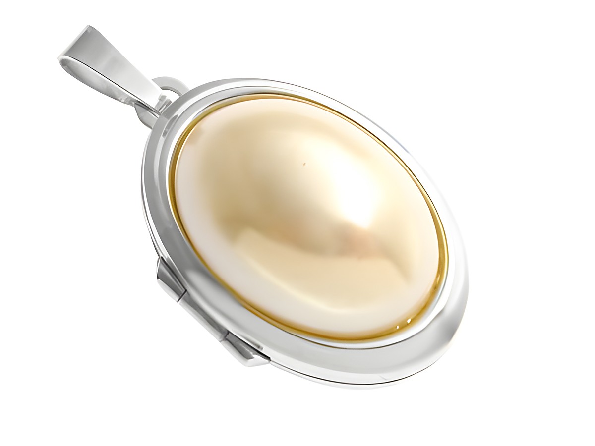 Mabe Perle synthetisch in Cabochon-Form, umgeben von rhodiniertem Sterling Silber, elegantes Medaillon von Juwelier Harnisch, ideal für stilvolle Akzente.