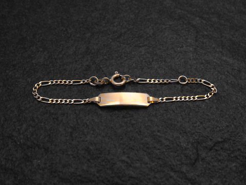 Armband mit Gravurplatte aus Gold 333, Länge 14 cm im FIGARO-Stil, Hersteller Juwelier Harnisch, ideal für persönliche Gravuren und besondere Anlässe.