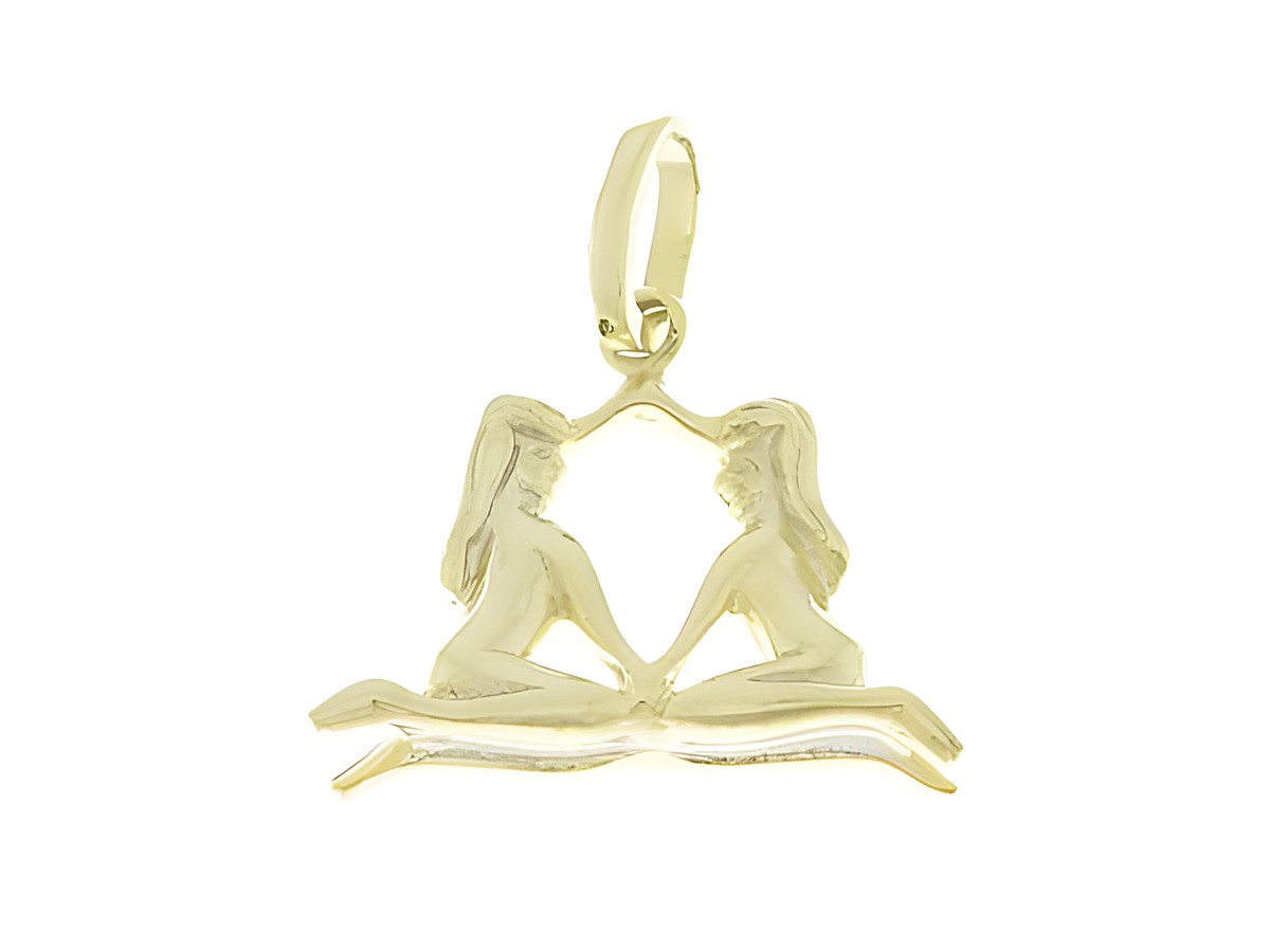 Zwei stilisierte Figuren sitzen gegenüber und halten sich an den Händen, symbolisieren das Sternzeichen Zwillinge, gefertigt aus 925 Sterling Silber, vergoldet und poliert, Hersteller Juwelier Harnisch.