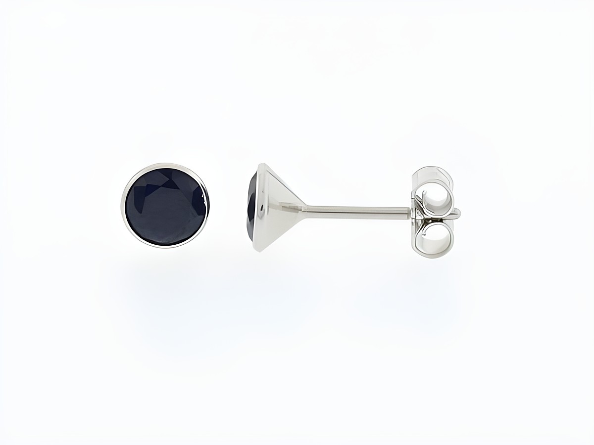 Silber Ohrringe in Kelchform mit dunkelblauem Zirkonia, Durchmesser 5,2 mm, Hersteller Juwelier Harnisch, elegantes Design für stilvolle Auftritte.