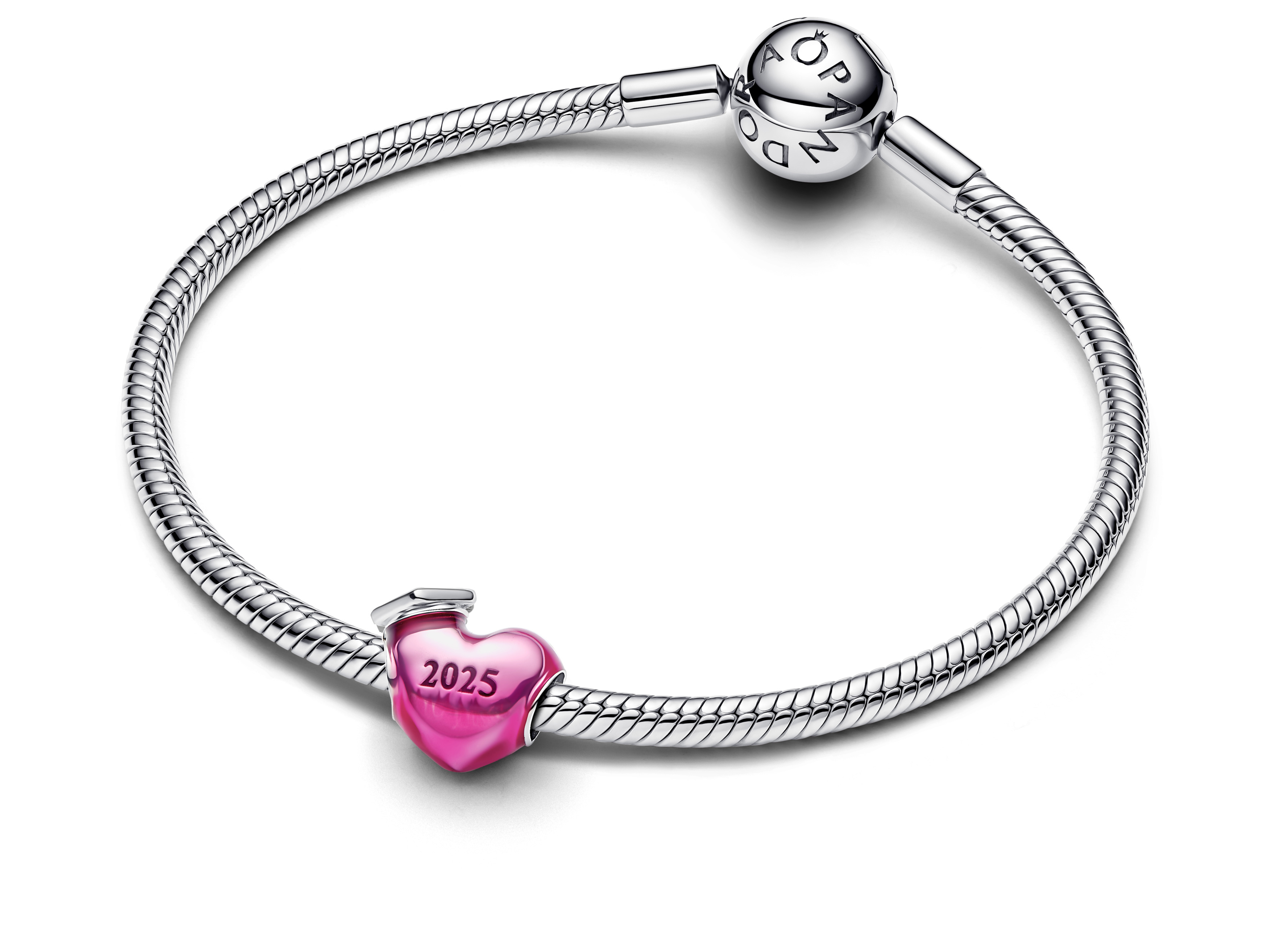 Pandora 793788C01 Charm Abschluss Herz 2025 aus Sterling Silber mit pinkfarbener Emaille, perfekt für persönliche Schmuckkollektionen und besondere Anlässe.