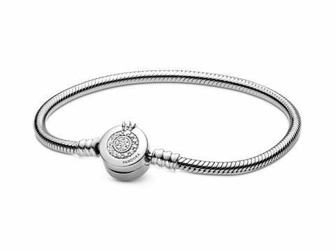 Pandora Armband mit Pavé Verschluss aus Silber, Modell 599046C01-16, 16 cm lang, elegant und vielseitig für persönliche Charms geeignet.