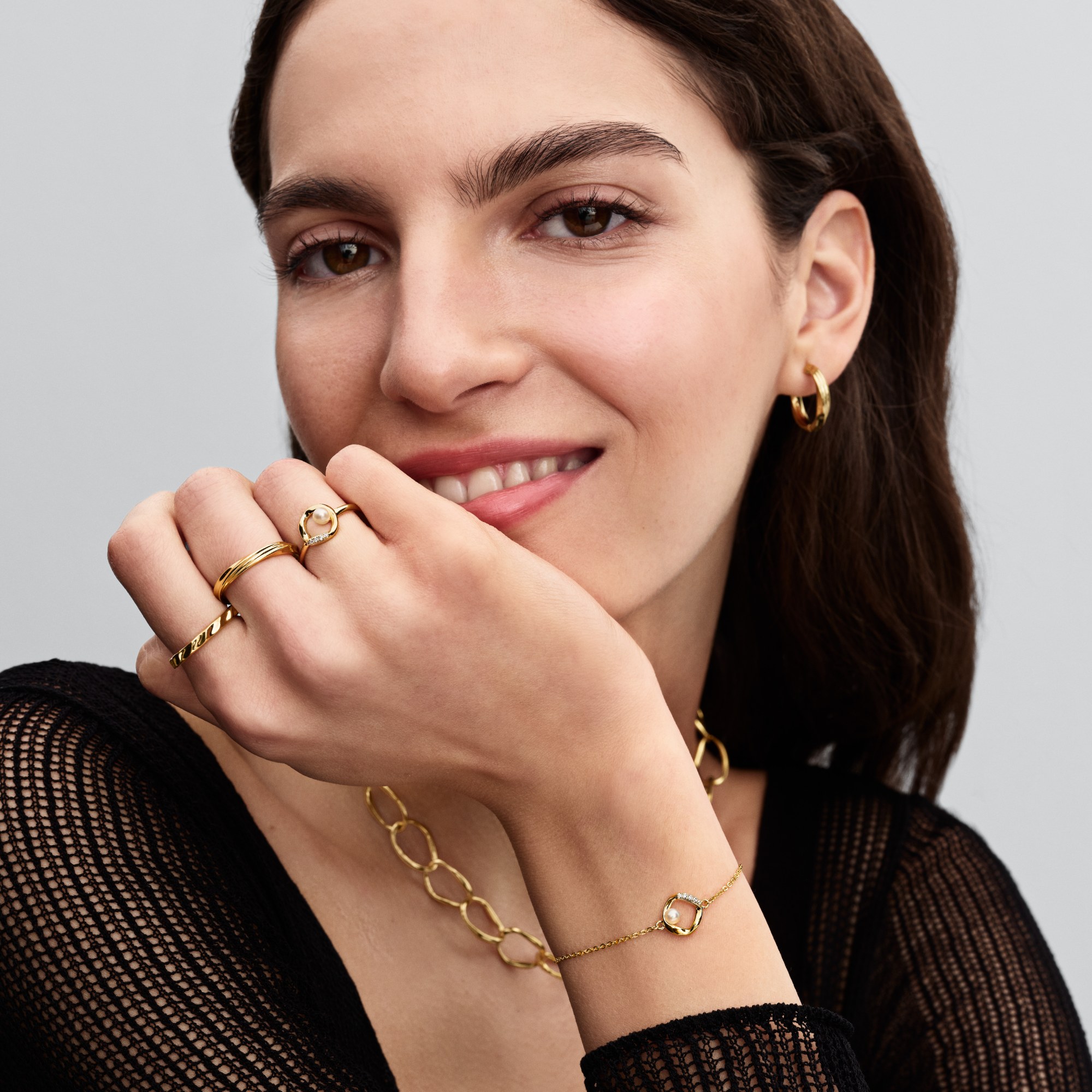 Pandora ESSENCE - organisch geformter Pavé-Ring mit Zuchtperlen - Gelbgold Vergoldung – Ansicht 5