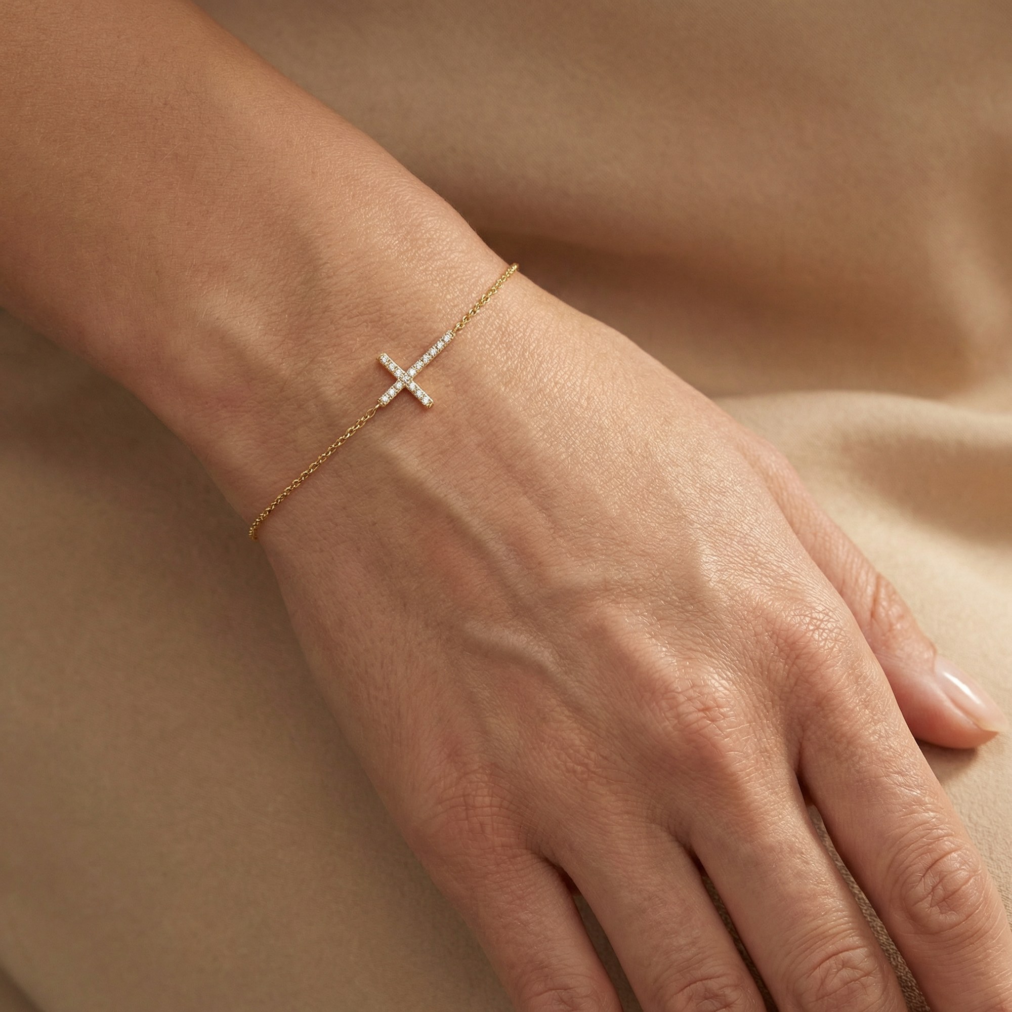 Engelsrufer LILCROSS Armband Kreuz platiert mit Zirkonia - Gelbgold vergoldet auf Silber 17 cm – Ansicht 2