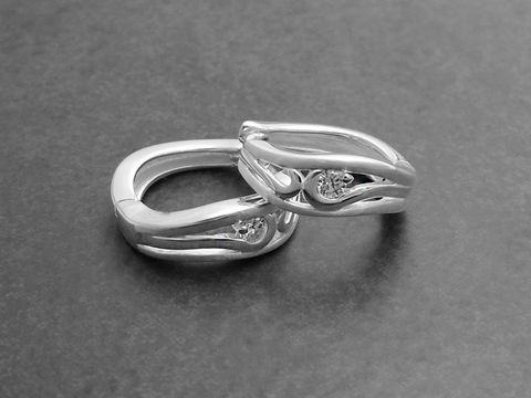 Silber Creolen mit Zirkonia aus 925 Sterling Silber, teilmattiert, bis 25 mm, elegant und zeitlos, ideal für jeden Anlass, hergestellt von Juwelier Harnisch.