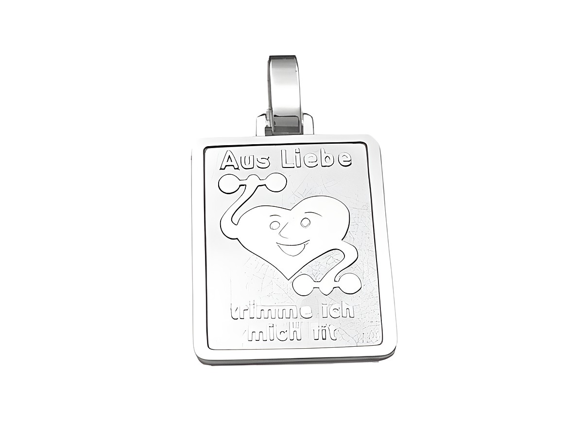 Silber Anhänger mit der Gravur Aus Liebe trimme ich mich fit, Hersteller Juwelier Harnisch, zeigt ein herzförmiges Motiv mit einem lächelnden Gesicht und Hanteln.