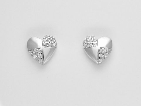 Silber Ohrringe in Herzform aus Sterling Silber mit Schachmuster und Zirkonia, Hersteller Juwelier Harnisch, zierende Stecker für eleganten Schmuck.