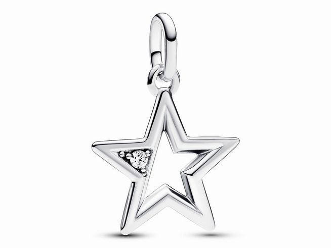 Ein glitzernder Sternanhänger aus Sterlingsilber von Pandora ME mit Zirkonia-Steinen, der funkelnd das Licht einfängt und jedem Schmuckstück einen eleganten Akzent verleiht.