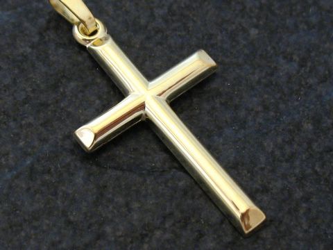 Klassisches schlichtes Goldkreuz in Gold 333, Hersteller Juwelier Harnisch, glänzende Oberfläche, elegantes Design, ideal als Schmuckstück oder Geschenk.