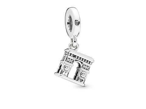 Silber Anhänger von Pandora, Modell 798127CZ, zeigt den Arc De Triomphe, mit feinen Details und funkelnden Zirkonia, ideal für personalisierte Schmuckstücke.