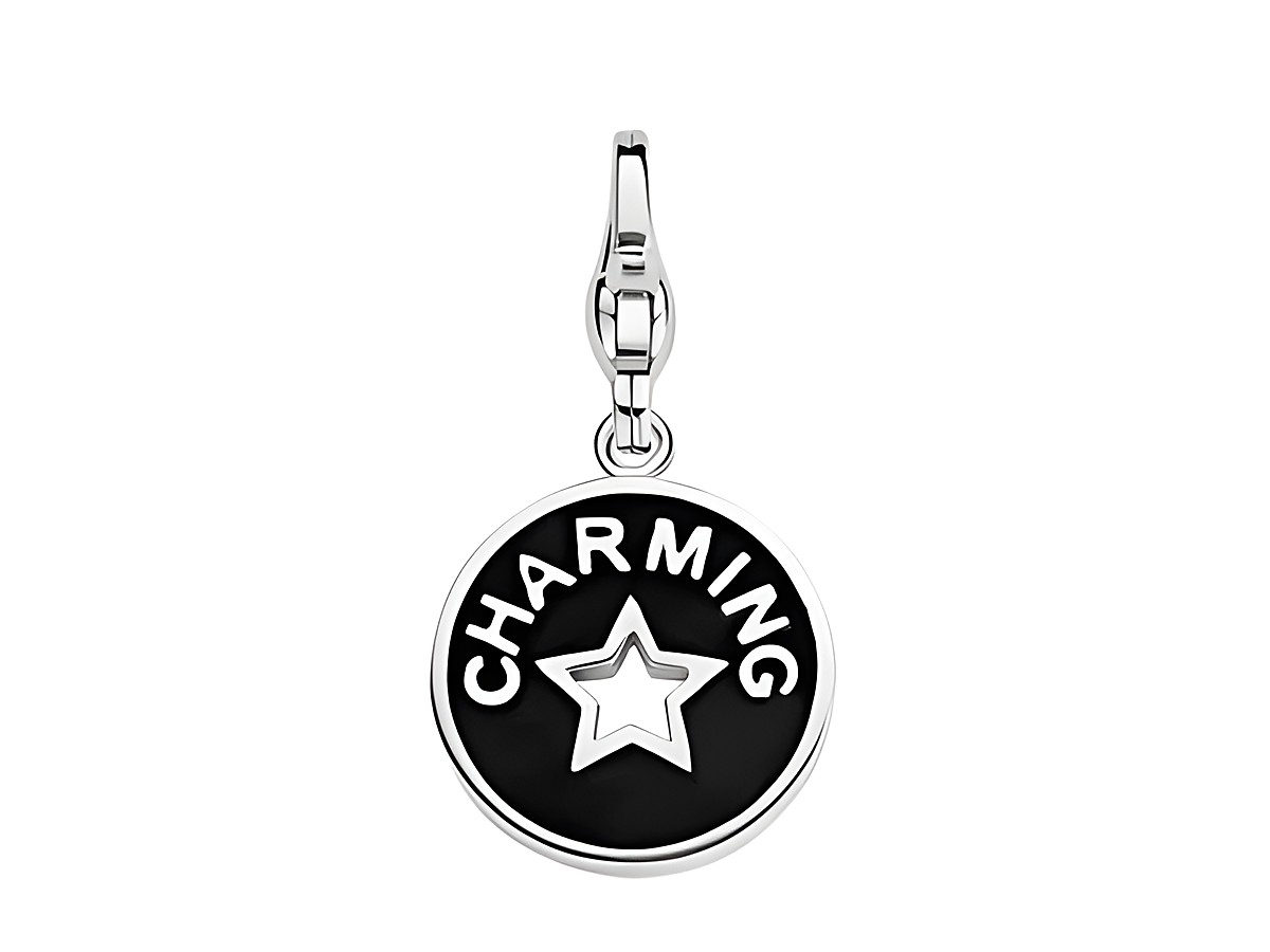 Silberner Anhänger von Ti Sento in Form einer runden Münze, schwarze Oberfläche mit dem Schriftzug CHARMING und einem Stern in der Mitte. Idealer Charm für eine elegante Schmuckkollektion.