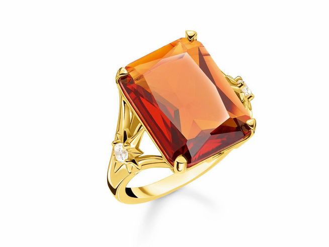 Herrenring von Thomas Sabo aus Sterling Silber in vergoldeter Ausführung mit einem großem orangefarbenen Glas-Keramik Stein und Zirkonia, Größe 62.