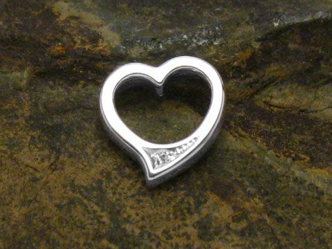 Anhänger Herz 925 Sterling Silber durchlaufend Zirkonia, Hersteller Juwelier Harnisch, durchlaufend. Elegantes Design mit glitzerndem Stein und feiner Verarbeitung.