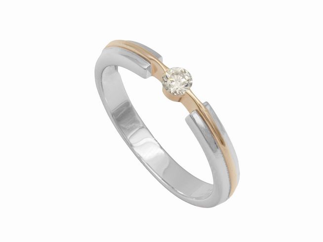 Ring aus Sterling Silber mit rhodinierter Oberfläche und Roségold Vergoldung, besetzt mit einem zentralen Stein, Größe 58, Hersteller Juwelier Harnisch.