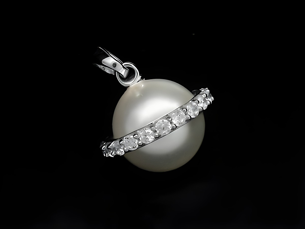 Perlentraum Anhänger aus 925 Sterling Silber rhodiniert mit Zirkonia und Imitationsperle, traumhaftes Design, Hersteller Juwelier Harnisch, perfekt für jeden Anlass.