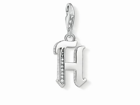 Charm-Anhänger in Silber von Thomas Sabo mit dem Buchstaben H, verziert mit klaren Zirkonia-Steinen, ideal für individuelle Schmuckstücke.