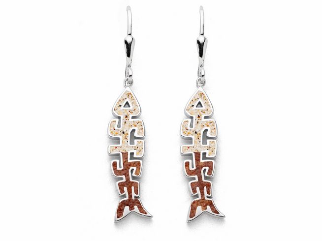 DUR Ohrringe im Fischgräten-Design aus rhodiniertem Sterling Silber mit dekorativen Elementen in warmen Farbtönen, inspiriert von der Ostsee. Ideal für einen einzigartigen Look.