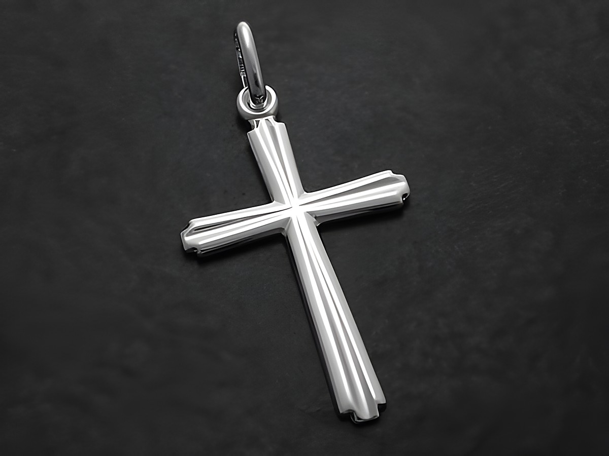 Kreuz Anhänger aus poliertem Sterling Silber mit einem göttlichen Muster, Hersteller Juwelier Harnisch, elegant und zeitlos. Ideal als modisches Accessoire oder Geschenk.