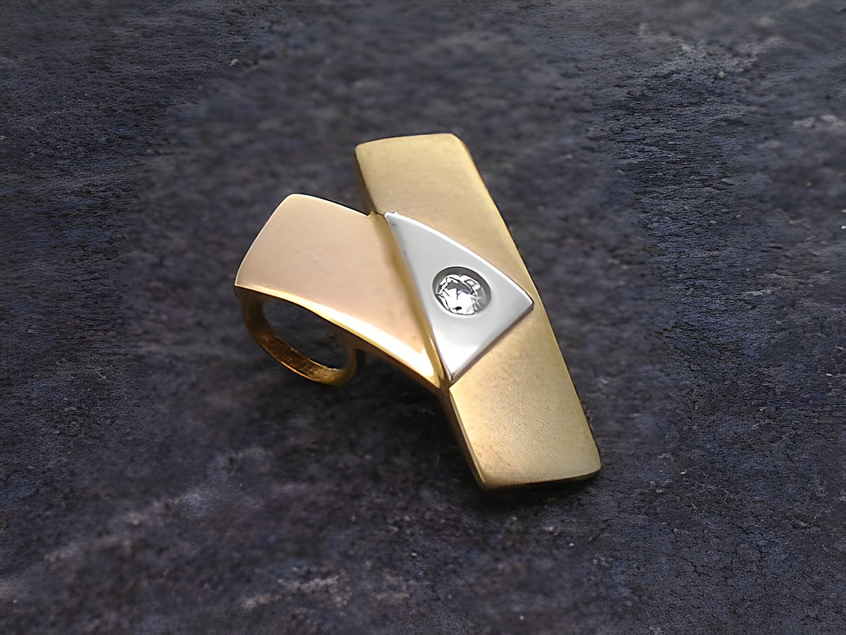 Gold Anhänger verführerisch in bicolor mit Zirkonia, vom Hersteller Juwelier Harnisch, zeigt modernes Design und elegante Ausstrahlung, perfekt für stilvolle Anlässe.