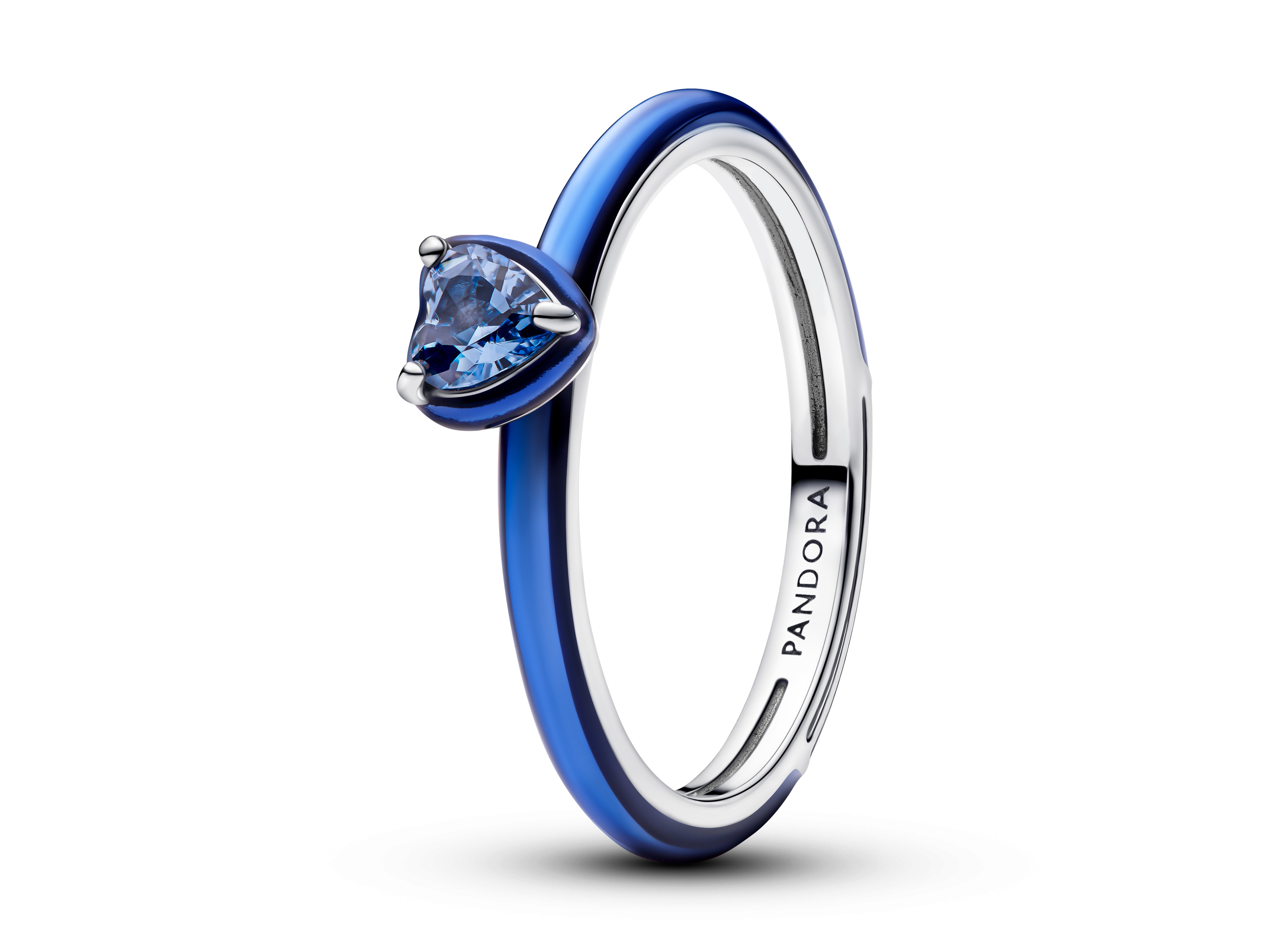 Blauer Chakra Herz Ring von Pandora aus Silber mit Emaille und einem blauen Kristall, filigranes Design, Größe 44, ideal für elegante Akzente.