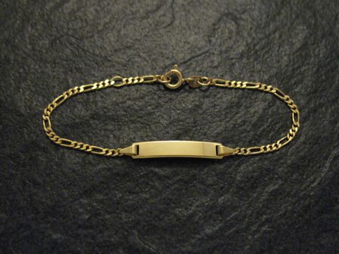 Gravur Armband aus Gold 585 mit einer Länge von bis zu 16 cm, feine Gliederstruktur und Platz für persönliche Gravur, Hersteller Juwelier Harnisch.