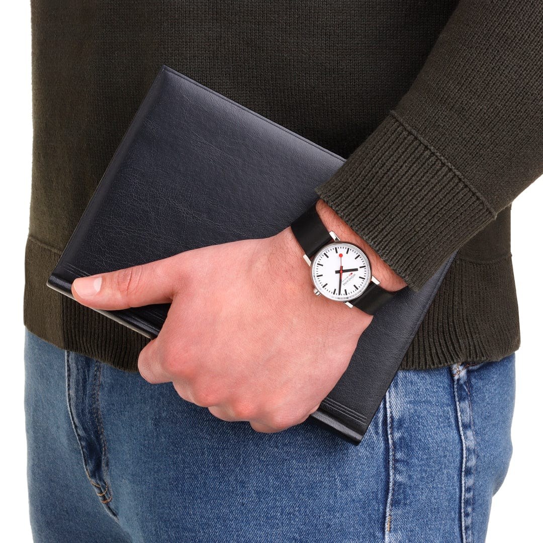 Mondaine Uhr MSE.35110.LBV evo2 - Edelstahl poliert - 35 mm – Ansicht 3