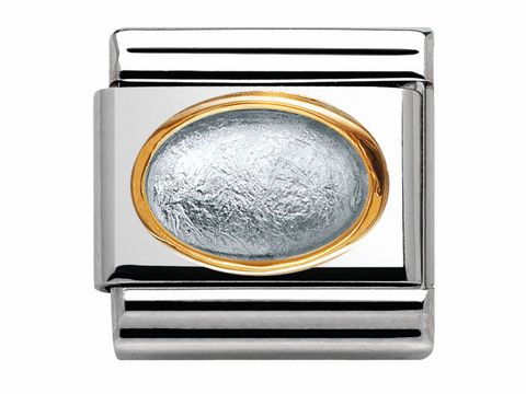 Schmuckelement aus silber mit ovalem Bergkristall in der Mitte, umgeben von einem goldenen Rand, passend für das Nomination Armband. Elegantes Design in klassischer Ausführung.