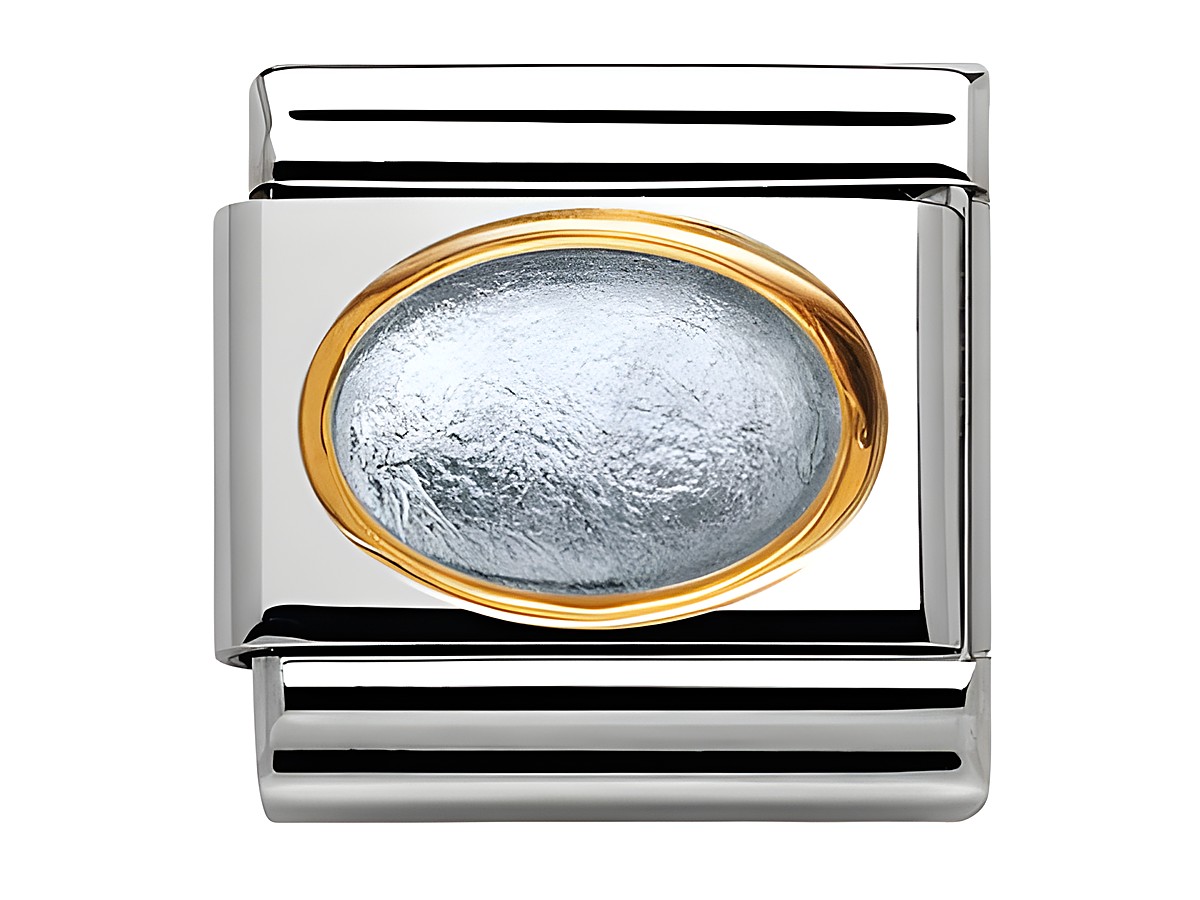 Schmuckelement aus silber mit ovalem Bergkristall in der Mitte, umgeben von einem goldenen Rand, passend für das Nomination Armband. Elegantes Design in klassischer Ausführung.