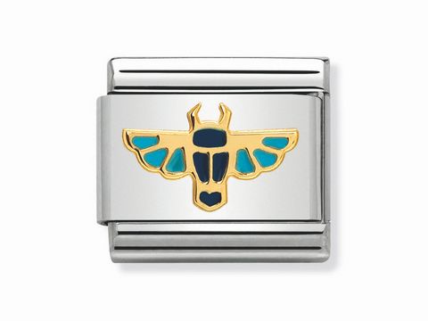 Classic Skarabäus mit Ländersymbol aus Emaille von Nomination. Der Anhänger zeigt ein detailliertes Design in Gold- und Blautönen auf einer silbernen Basis.
