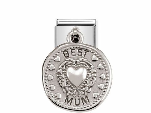 Silberner Anhänger von Nomination mit der Gravur BEST MUM und einem Herzmotiv, umgeben von kleinen Herzen, aus der Serie Silver Shine Wishes, Modellnummer 331804 12.
