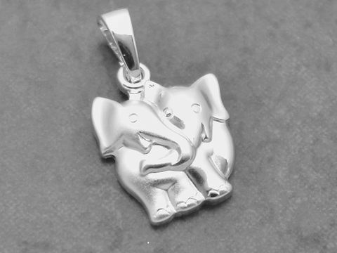Silber Anhänger in Form von zwei Elefanten, tierisch gestaltet und teilmattiert, Hersteller Juwelier Harnisch, ideal für Tierliebhaber und Schmuckenthusiasten.