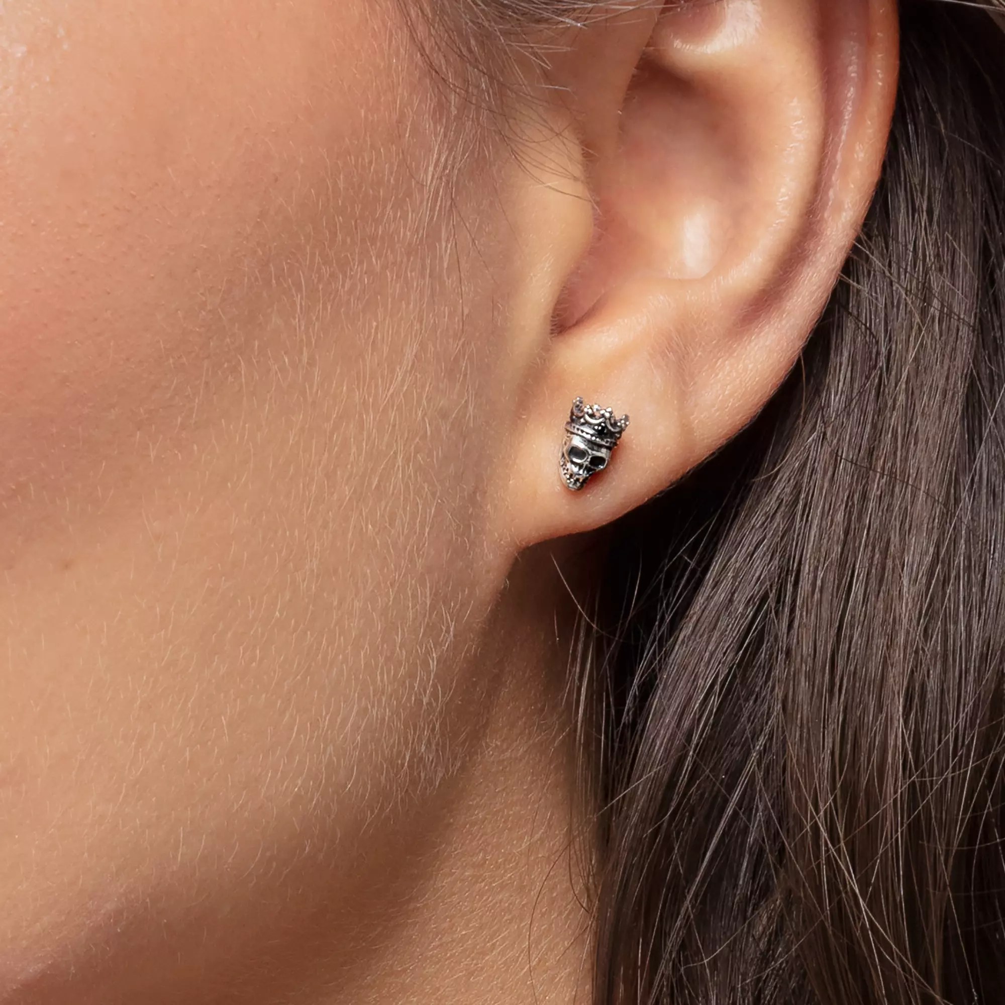 Thomas Sabo Ohrstecker Totenkopf König – Silber – Ansicht 2