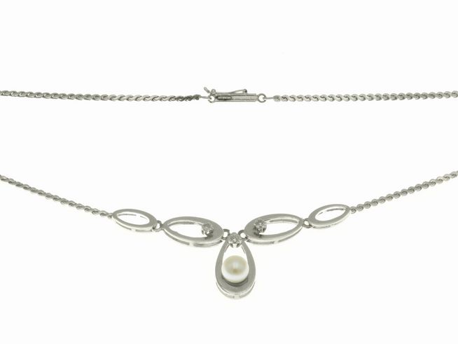 Collierkette mit Mittelteil aus 585 Weißgold, verziert mit einer Zuchtperle und einem Brillant, Länge 46 cm, Hersteller Juwelier Harnisch, elegantes Design für besondere Anlässe.