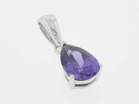 Silber Anhänger in Tropfenform, charmant mit violettem Zirkonia, Hersteller Juwelier Harnisch, ein elegantes Schmuckstück für besondere Anlässe.