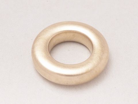 Taufring aus Gold 333 mattiert, ideal als Geschenkidee, Hersteller Juwelier Harnisch, schlichte und elegante Form unterstreicht die besondere Bedeutung.
