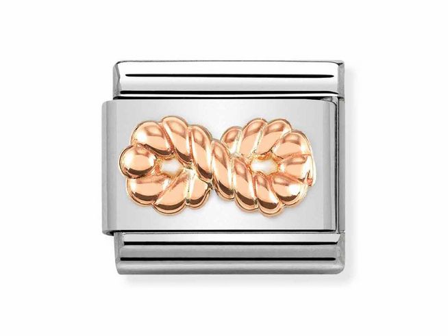 Roségoldfarbener Kordel-Unendlichzeichen Charm aus Edelstahl mit einer glänzenden Oberfläche und detaillierter Zopfmusterung von Nomination 430106 24.
