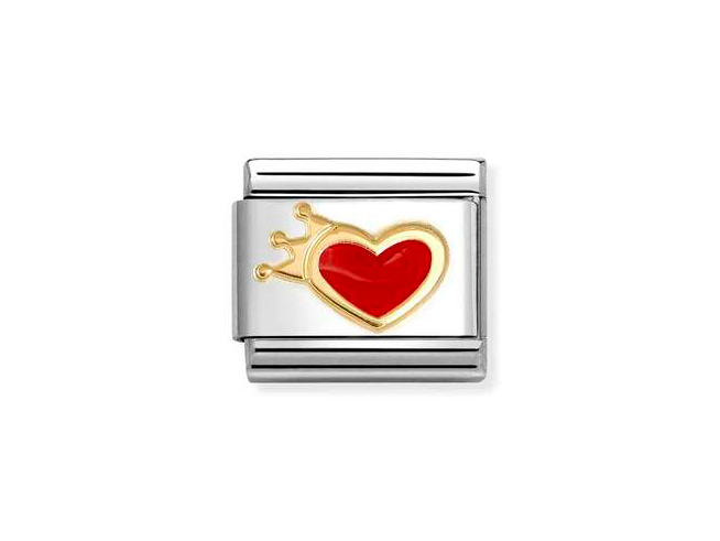Ein silberner Charm mit einem roten Herz und einer goldenen Krone, hergestellt von Nomination, Teil der Classic LOVE Kollektion, bietet eine ansprechende Gestaltung für Schmuckliebhaber.