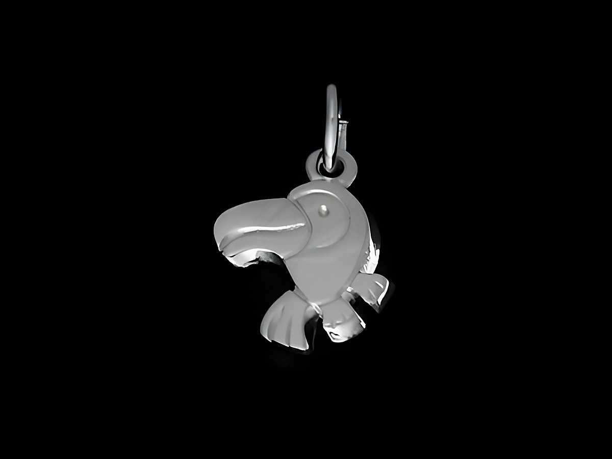 Tukan Anhänger aus Silber rhodiniert, niedlich gestaltet, idealer Schmuck für Tierliebhaber, Hersteller Juwelier Harnisch.